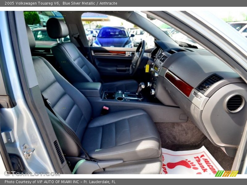  2005 Touareg V6 Anthracite Interior