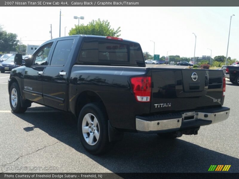 Galaxy Black / Graphite Black/Titanium 2007 Nissan Titan SE Crew Cab 4x4