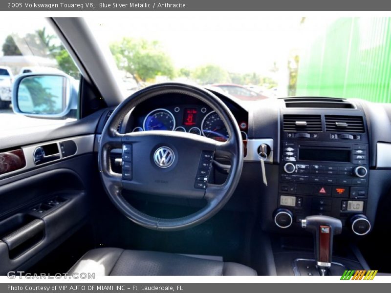 Blue Silver Metallic / Anthracite 2005 Volkswagen Touareg V6