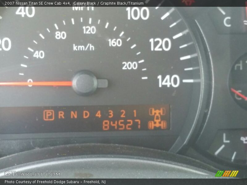 Galaxy Black / Graphite Black/Titanium 2007 Nissan Titan SE Crew Cab 4x4