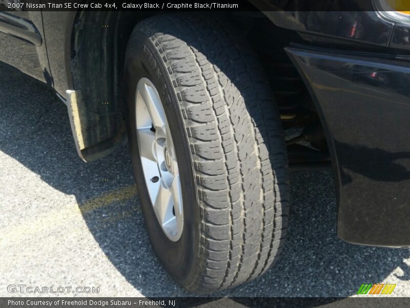Galaxy Black / Graphite Black/Titanium 2007 Nissan Titan SE Crew Cab 4x4