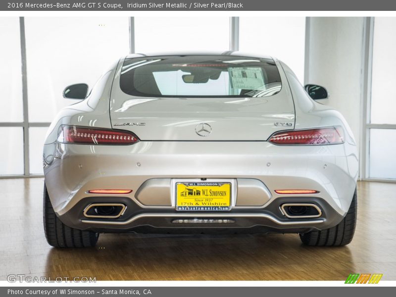 Iridium Silver Metallic / Silver Pearl/Black 2016 Mercedes-Benz AMG GT S Coupe