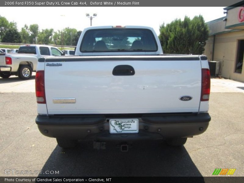 Oxford White / Medium Flint 2006 Ford F350 Super Duty XL Crew Cab 4x4