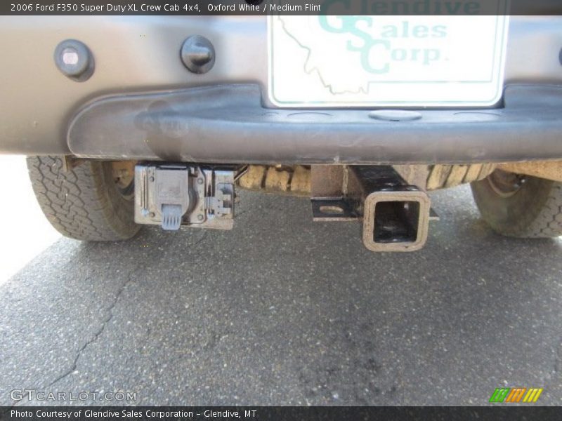 Oxford White / Medium Flint 2006 Ford F350 Super Duty XL Crew Cab 4x4