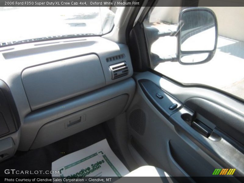 Oxford White / Medium Flint 2006 Ford F350 Super Duty XL Crew Cab 4x4