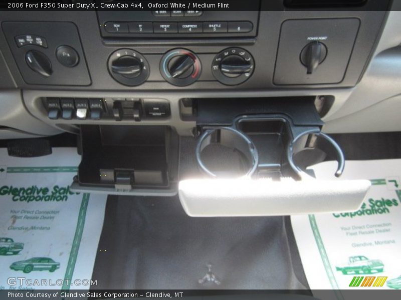 Oxford White / Medium Flint 2006 Ford F350 Super Duty XL Crew Cab 4x4