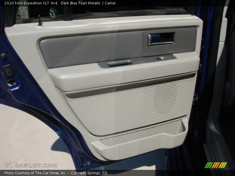 Dark Blue Pearl Metallic / Camel 2010 Ford Expedition XLT 4x4