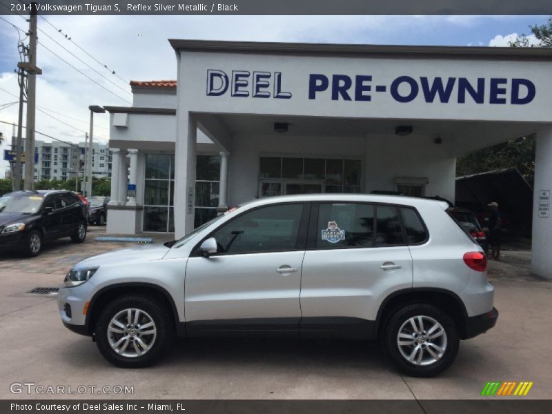 Reflex Silver Metallic / Black 2014 Volkswagen Tiguan S