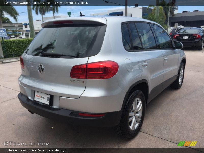 Reflex Silver Metallic / Black 2014 Volkswagen Tiguan S