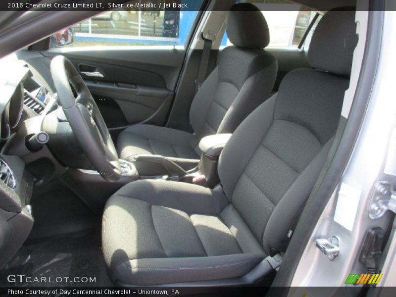 Silver Ice Metallic / Jet Black 2016 Chevrolet Cruze Limited LT