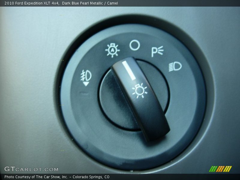 Dark Blue Pearl Metallic / Camel 2010 Ford Expedition XLT 4x4