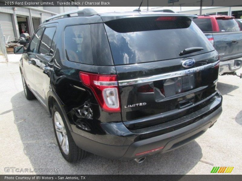 Tuxedo Black / Charcoal Black 2015 Ford Explorer Limited