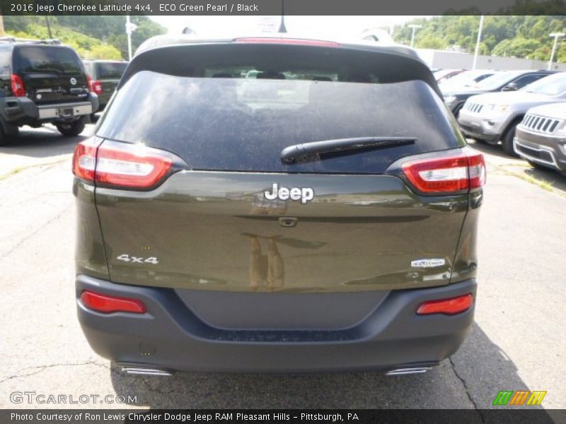 ECO Green Pearl / Black 2016 Jeep Cherokee Latitude 4x4