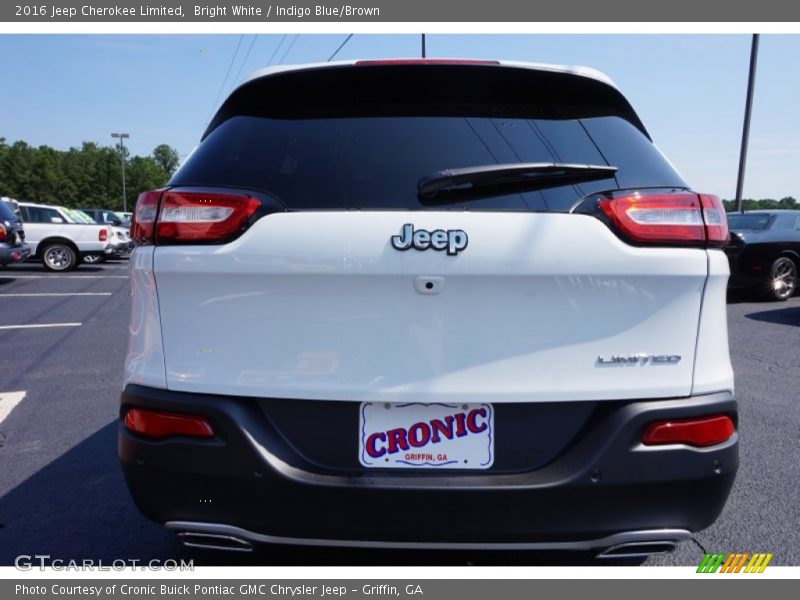 Bright White / Indigo Blue/Brown 2016 Jeep Cherokee Limited