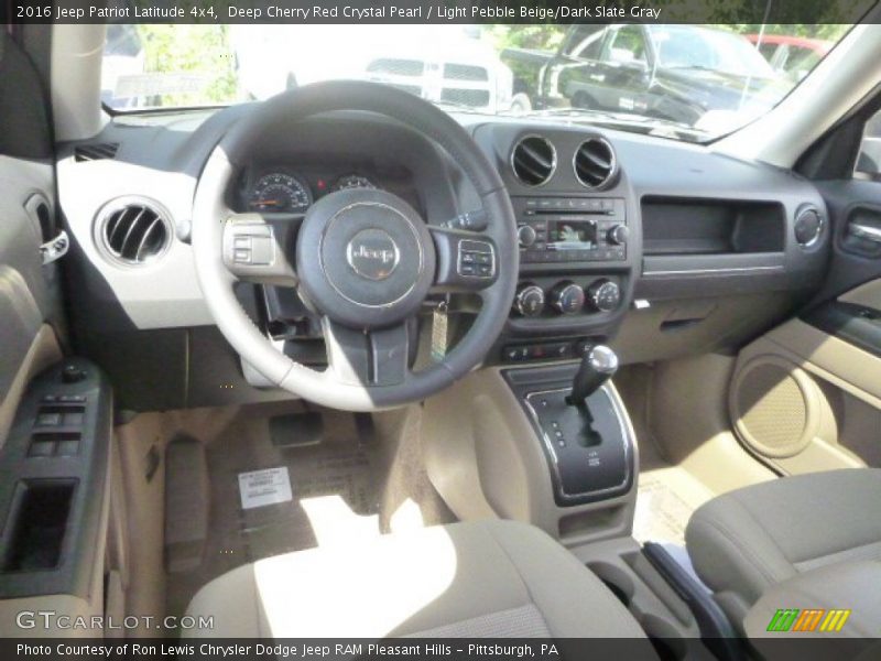  2016 Patriot Latitude 4x4 Light Pebble Beige/Dark Slate Gray Interior