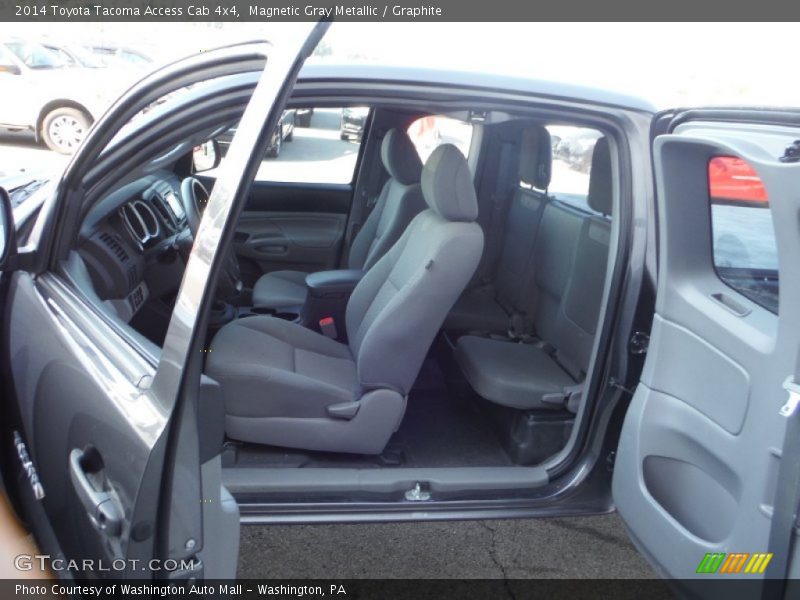 Magnetic Gray Metallic / Graphite 2014 Toyota Tacoma Access Cab 4x4