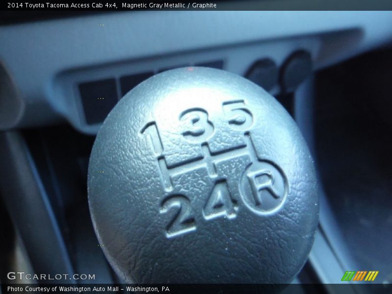 Magnetic Gray Metallic / Graphite 2014 Toyota Tacoma Access Cab 4x4