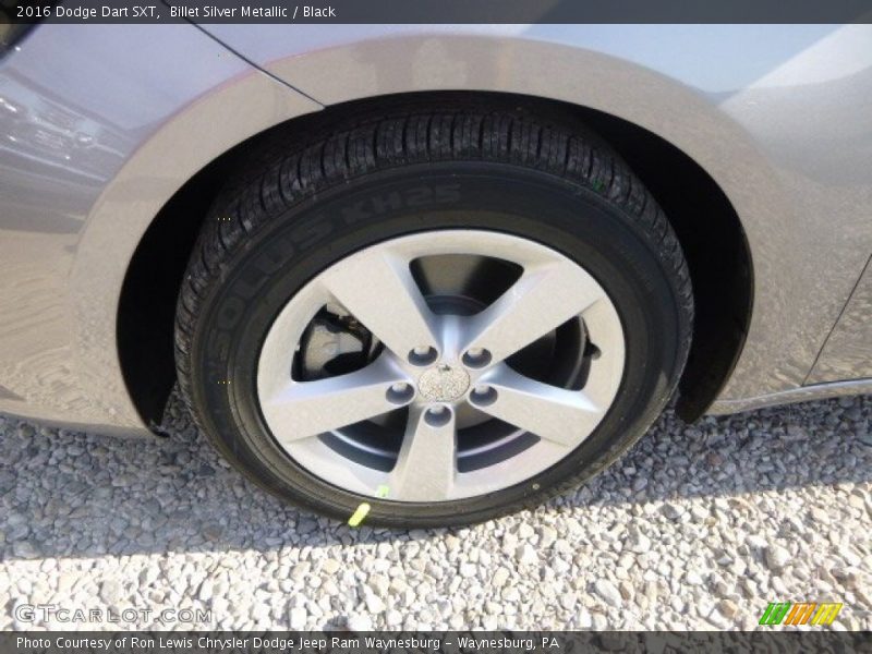 Billet Silver Metallic / Black 2016 Dodge Dart SXT