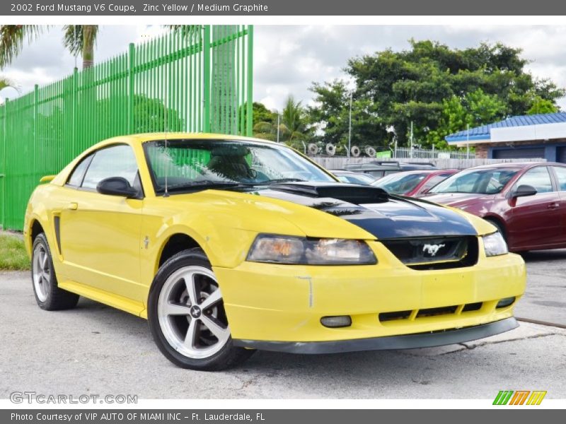 Zinc Yellow / Medium Graphite 2002 Ford Mustang V6 Coupe