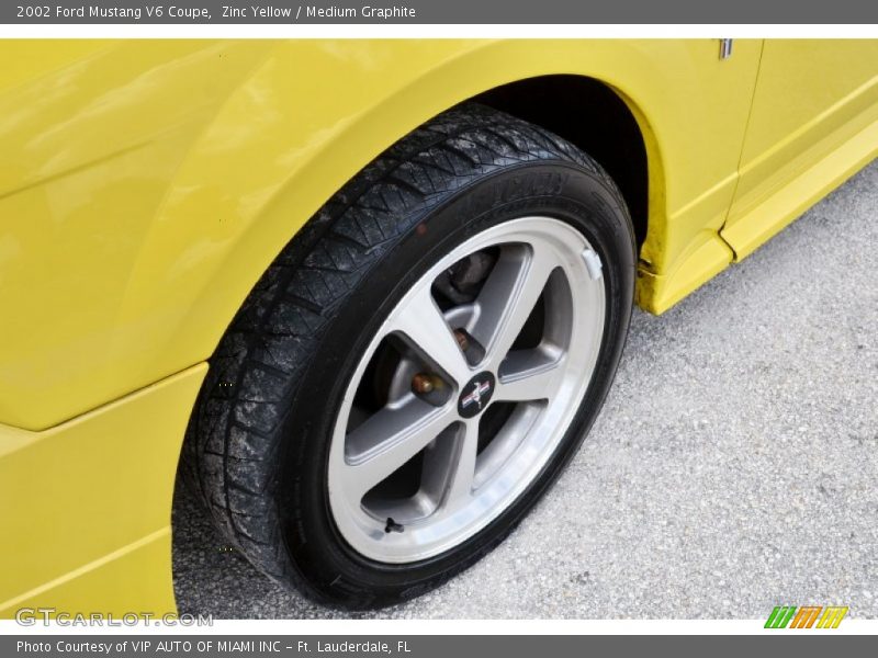 Zinc Yellow / Medium Graphite 2002 Ford Mustang V6 Coupe