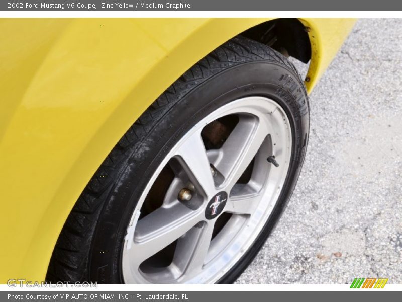 Zinc Yellow / Medium Graphite 2002 Ford Mustang V6 Coupe