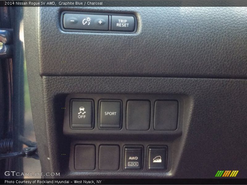 Graphite Blue / Charcoal 2014 Nissan Rogue SV AWD