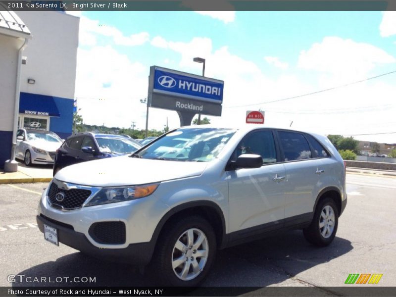 Bright Silver / Black 2011 Kia Sorento LX