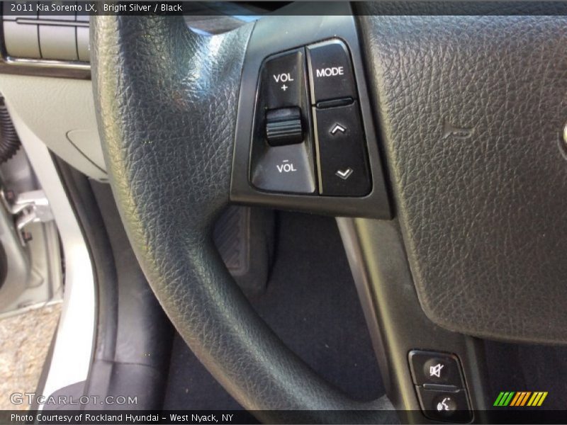 Bright Silver / Black 2011 Kia Sorento LX