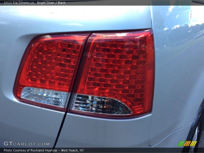 Bright Silver / Black 2011 Kia Sorento LX