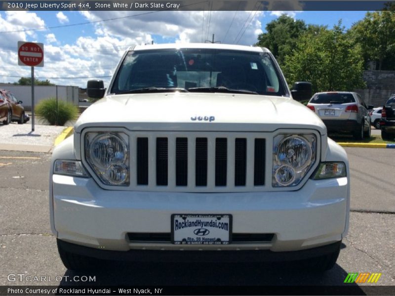 Stone White / Dark Slate Gray 2010 Jeep Liberty Sport 4x4