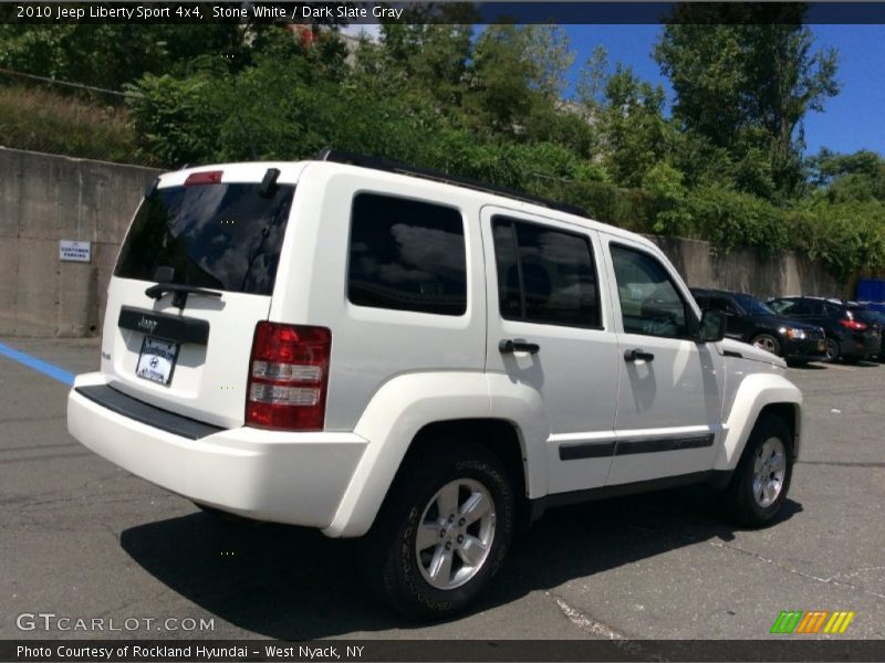 Stone White / Dark Slate Gray 2010 Jeep Liberty Sport 4x4