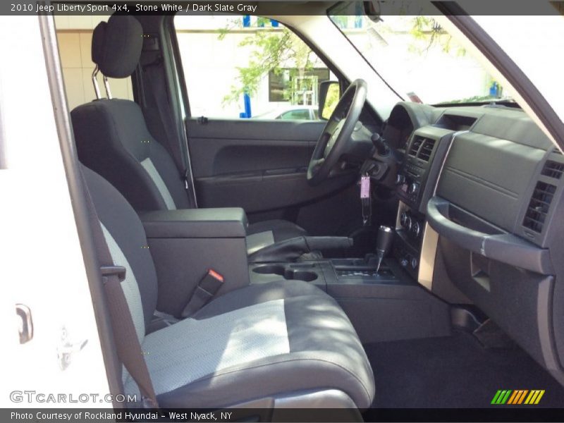 Stone White / Dark Slate Gray 2010 Jeep Liberty Sport 4x4