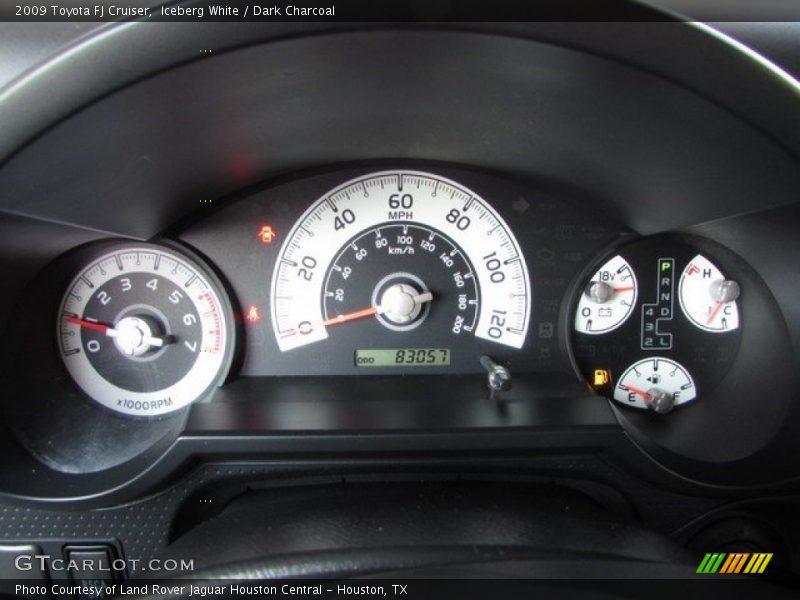 Iceberg White / Dark Charcoal 2009 Toyota FJ Cruiser