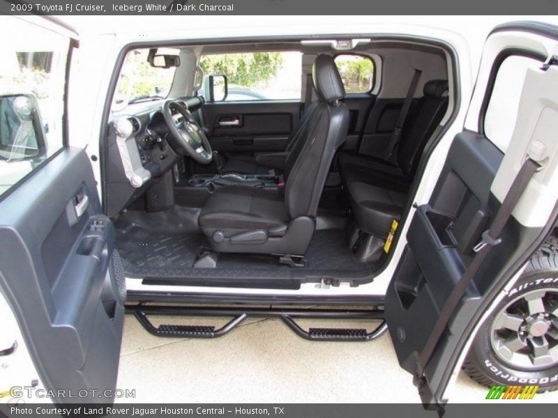 Iceberg White / Dark Charcoal 2009 Toyota FJ Cruiser