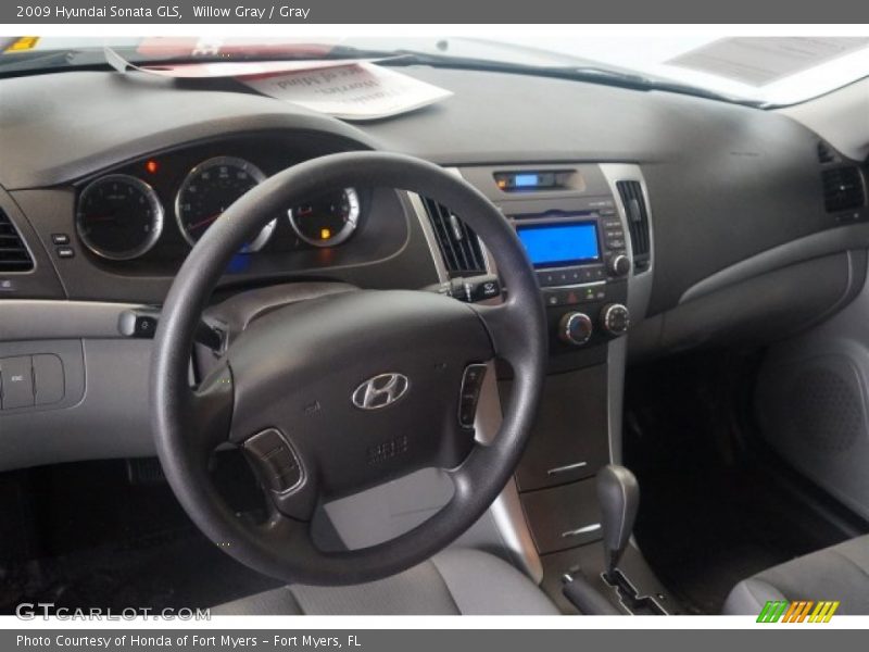 Willow Gray / Gray 2009 Hyundai Sonata GLS