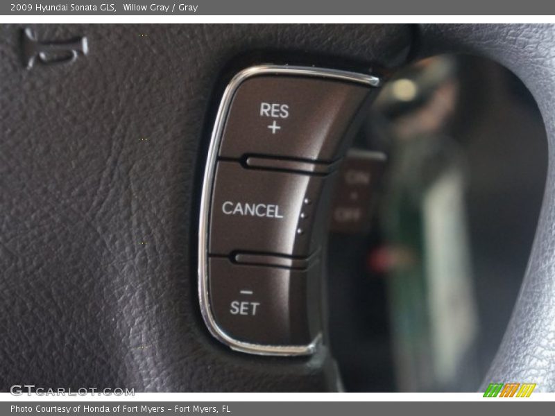 Willow Gray / Gray 2009 Hyundai Sonata GLS
