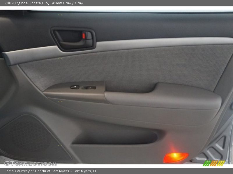 Willow Gray / Gray 2009 Hyundai Sonata GLS