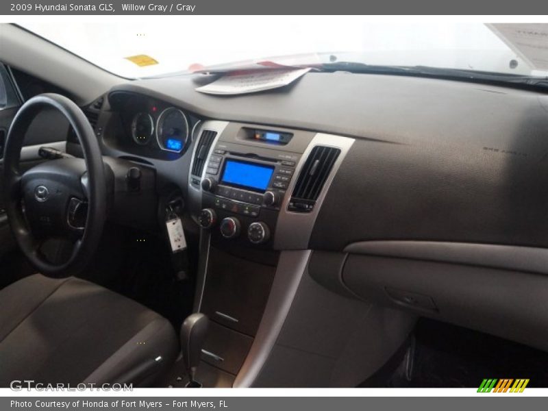 Willow Gray / Gray 2009 Hyundai Sonata GLS