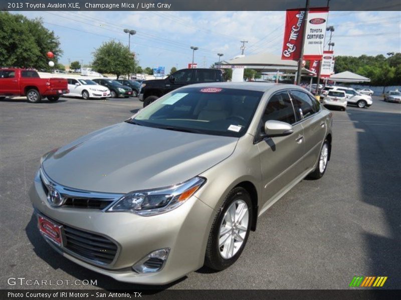 Champagne Mica / Light Gray 2013 Toyota Avalon XLE