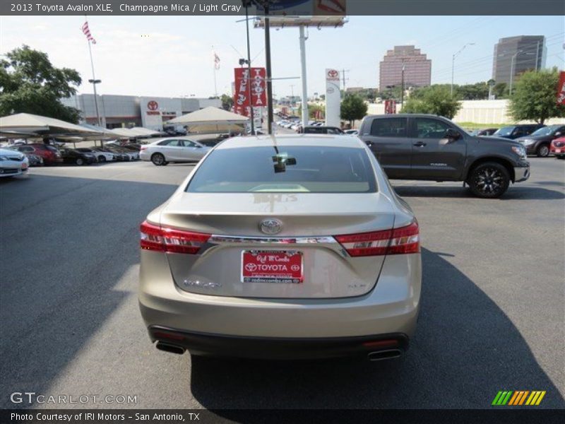 Champagne Mica / Light Gray 2013 Toyota Avalon XLE
