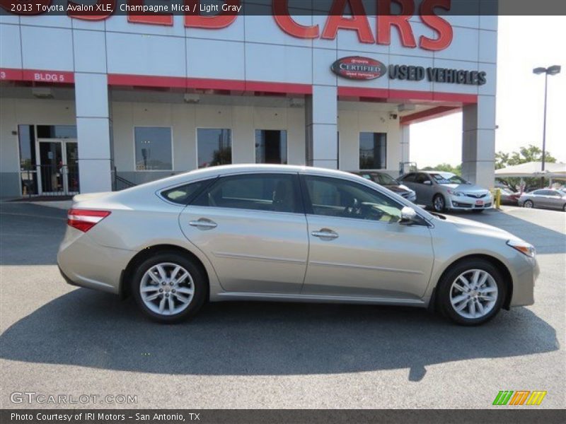 Champagne Mica / Light Gray 2013 Toyota Avalon XLE