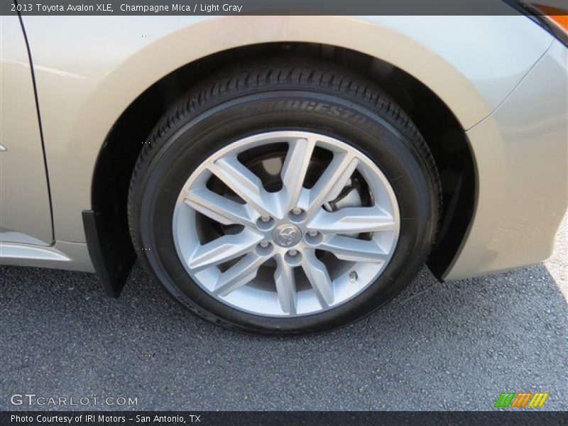 Champagne Mica / Light Gray 2013 Toyota Avalon XLE