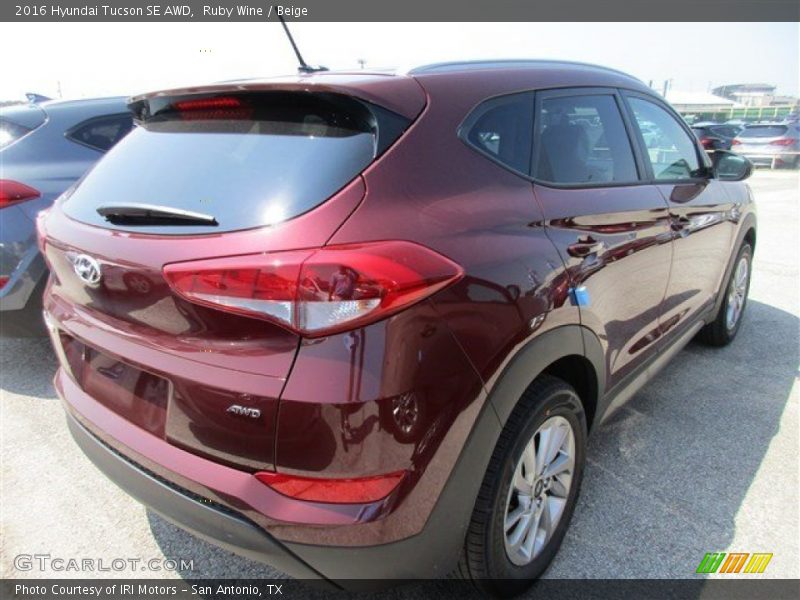  2016 Tucson SE AWD Ruby Wine