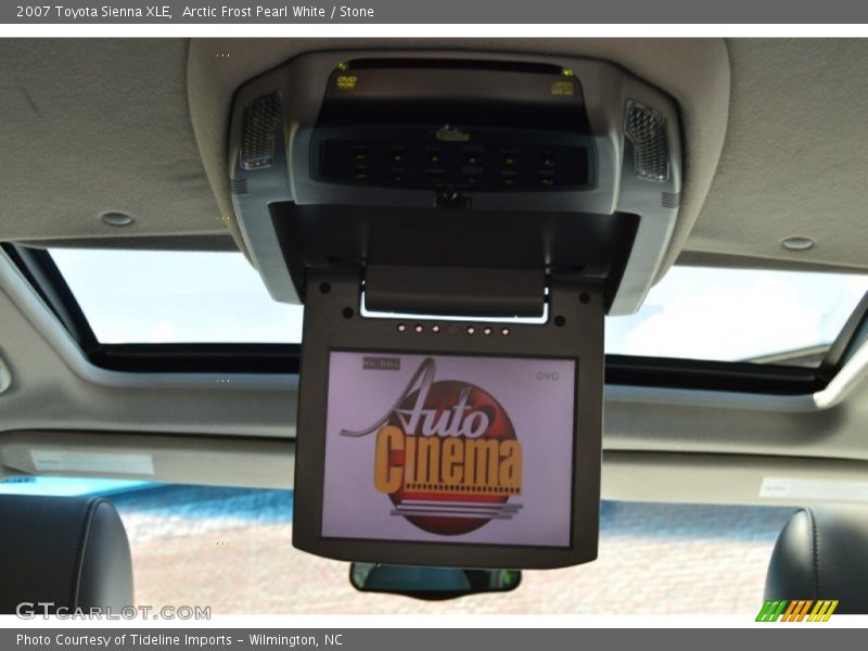 Arctic Frost Pearl White / Stone 2007 Toyota Sienna XLE