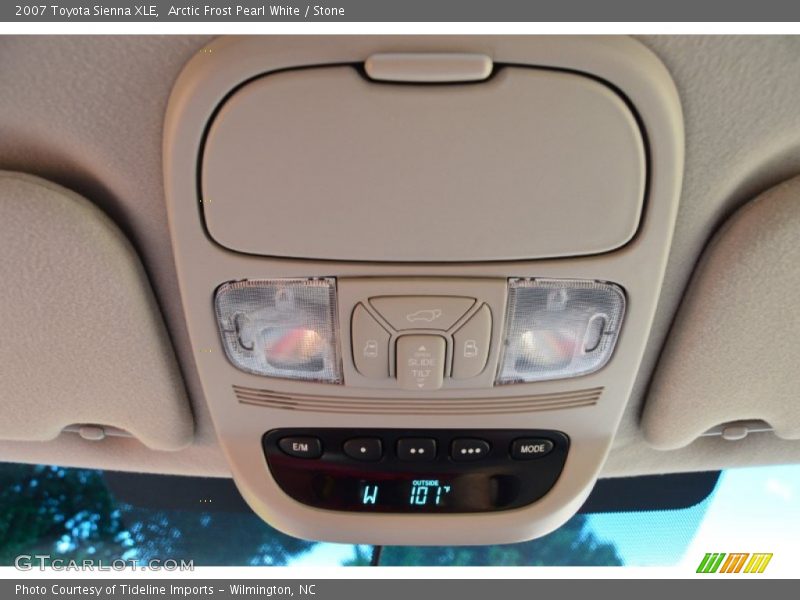 Arctic Frost Pearl White / Stone 2007 Toyota Sienna XLE