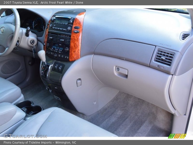 Arctic Frost Pearl White / Stone 2007 Toyota Sienna XLE