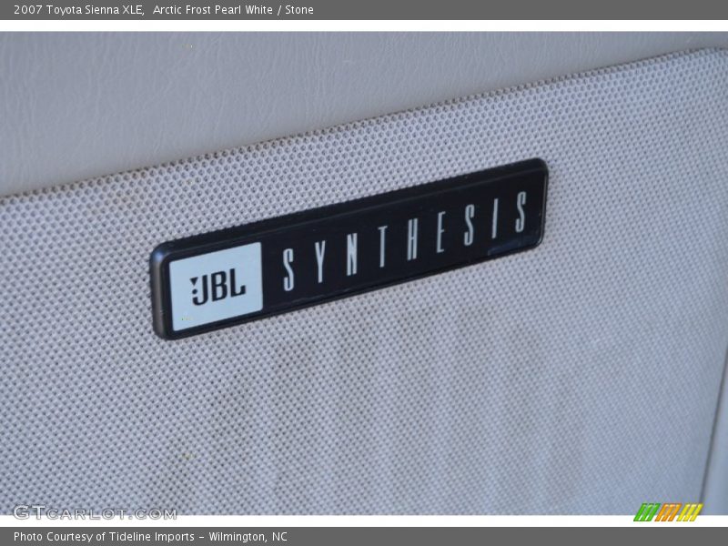 Arctic Frost Pearl White / Stone 2007 Toyota Sienna XLE