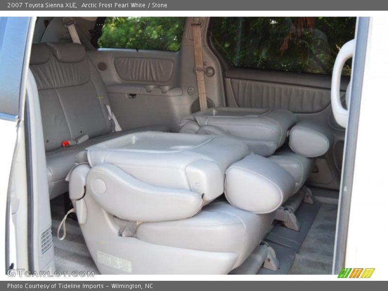 Arctic Frost Pearl White / Stone 2007 Toyota Sienna XLE