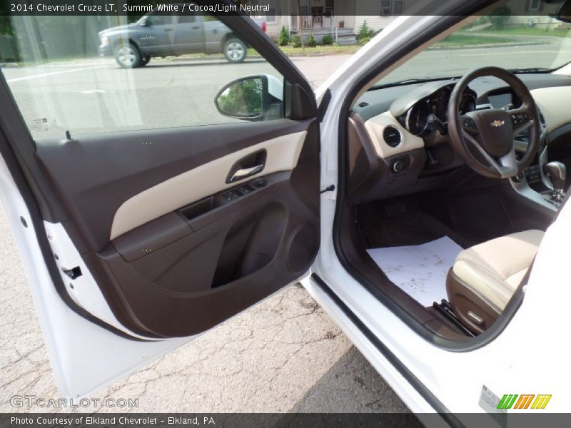 Summit White / Cocoa/Light Neutral 2014 Chevrolet Cruze LT