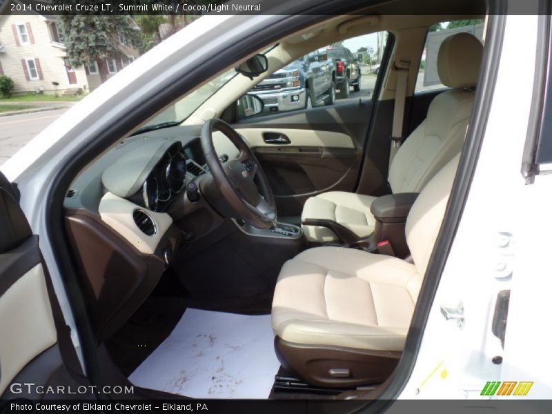 Summit White / Cocoa/Light Neutral 2014 Chevrolet Cruze LT